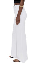 Izzy Vivid White Flare by Pistola