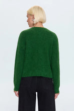 Kit V-neck Sweater Wintergreen by Pistola
