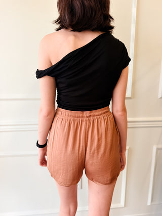The Tailgate Short – Camel