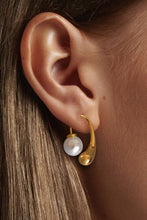 Pearl Hoops