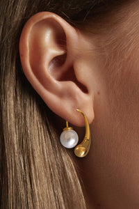 Pearl Hoops