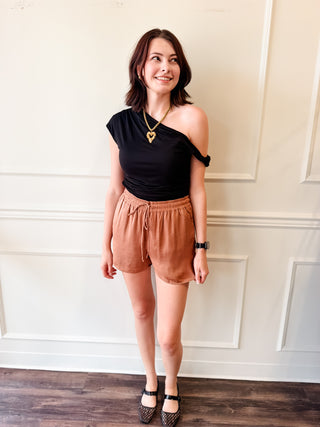 The Tailgate Short – Camel