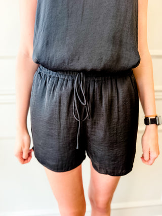 The Tailgate Short – Black